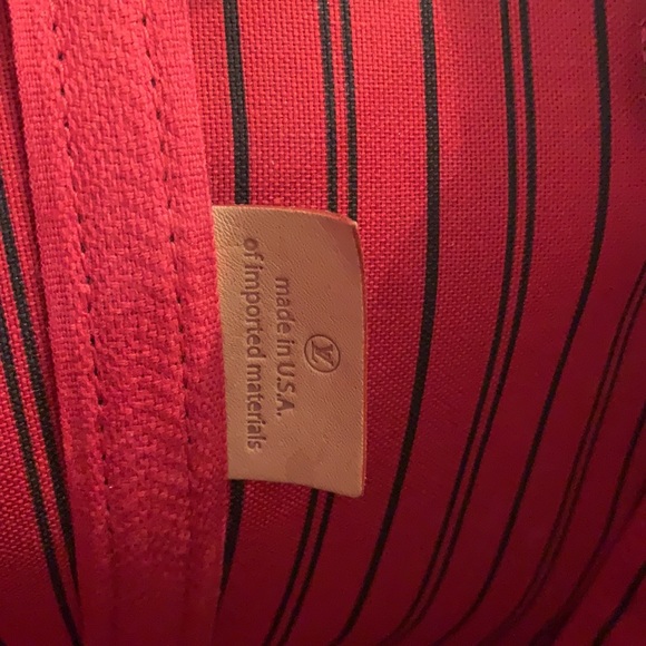 Neverfull Details - Picture 2 of 5